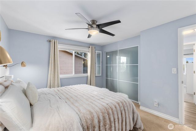 2610 211th Avenue E, Lake Tapps, WA 98391