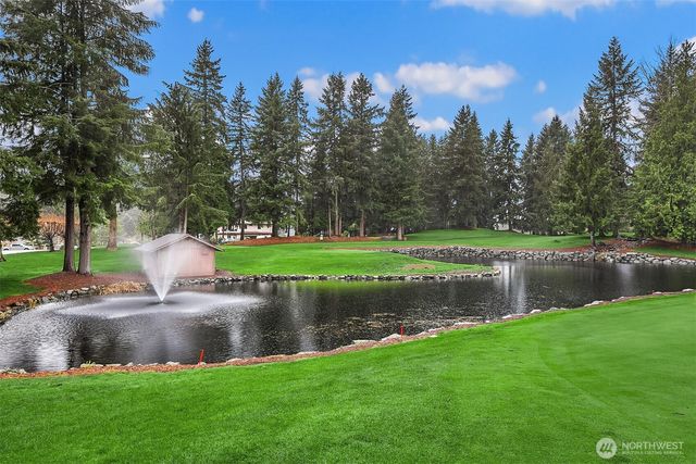 2610 211th Avenue E, Lake Tapps, WA 98391