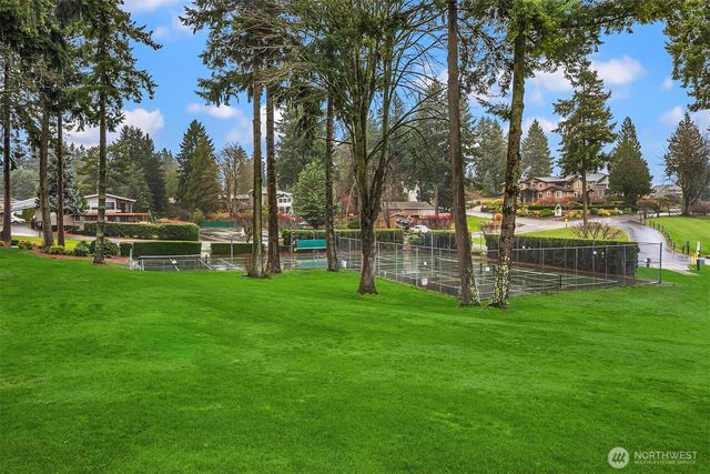 2610 211th Avenue E, Lake Tapps, WA 98391