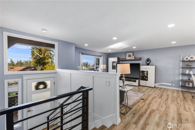 2610 211th Avenue E, Lake Tapps, WA 98391