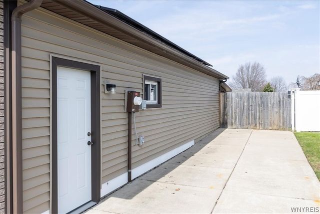 278 North Seine Drive, Cheektowaga, NY 14227