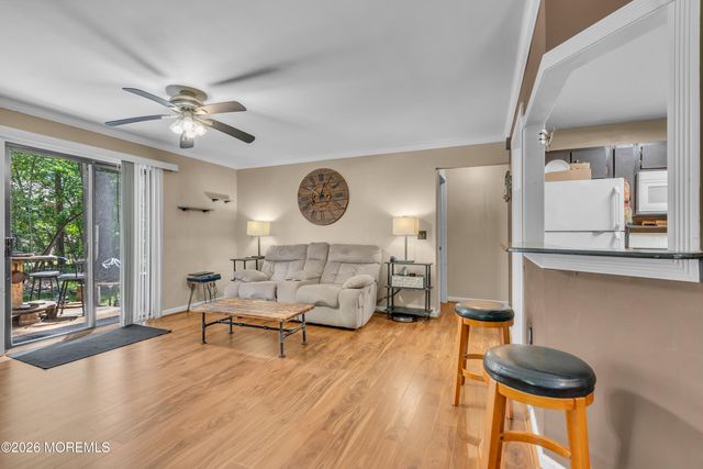 405 Geranium Court, Jackson, NJ 08527