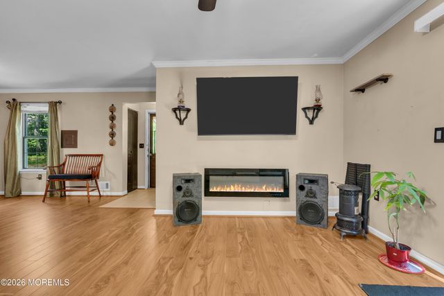 405 Geranium Court, Jackson, NJ 08527