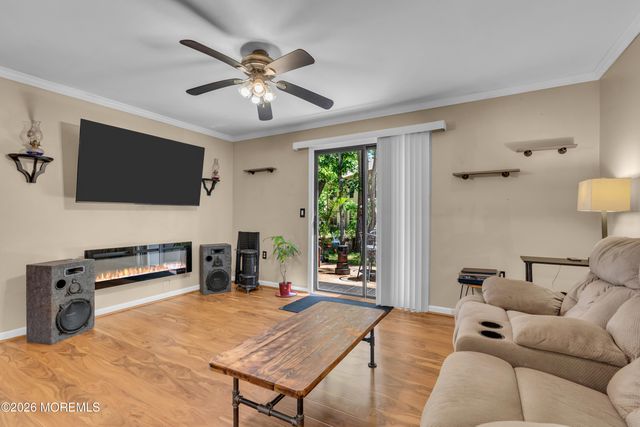 405 Geranium Court, Jackson, NJ 08527