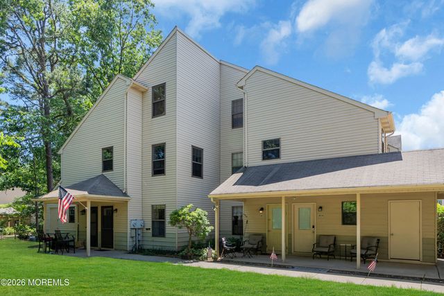 405 Geranium Court, Jackson, NJ 08527