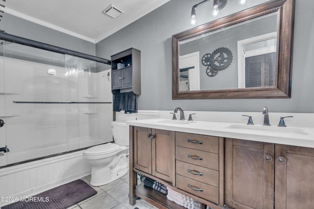 405 Geranium Court, Jackson, NJ 08527