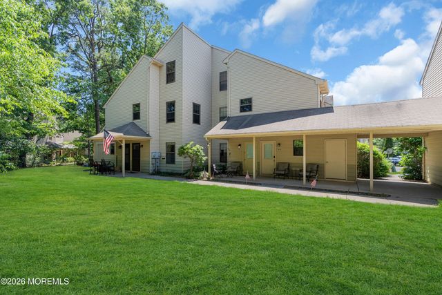 405 Geranium Court, Jackson, NJ 08527