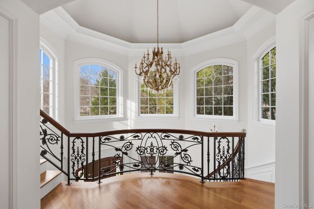 29 Gaul Road S, East Setauket, NY 11733