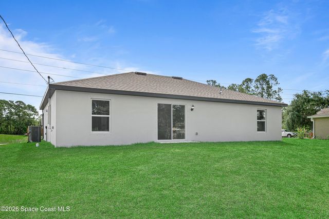 928 Talplin Street SE, Palm Bay, FL 32909