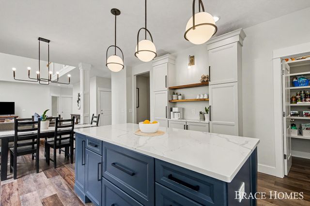3726 Atwater Hills Court NE, Grand Rapids, MI 49525