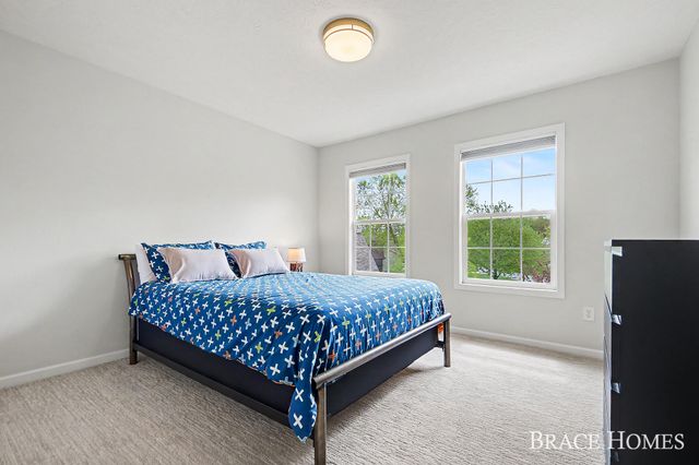 3726 Atwater Hills Court NE, Grand Rapids, MI 49525