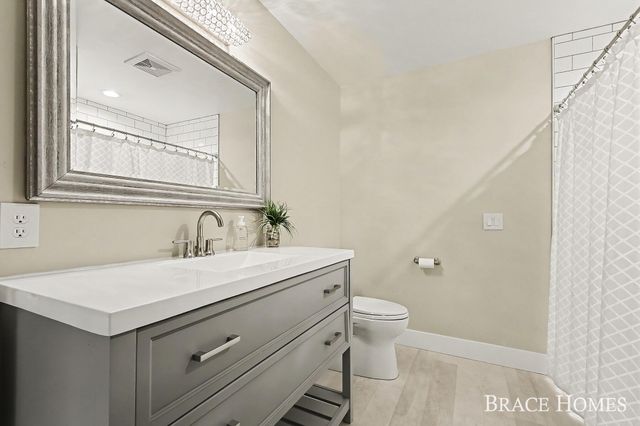 3726 Atwater Hills Court NE, Grand Rapids, MI 49525