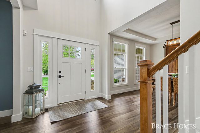 3726 Atwater Hills Court NE, Grand Rapids, MI 49525