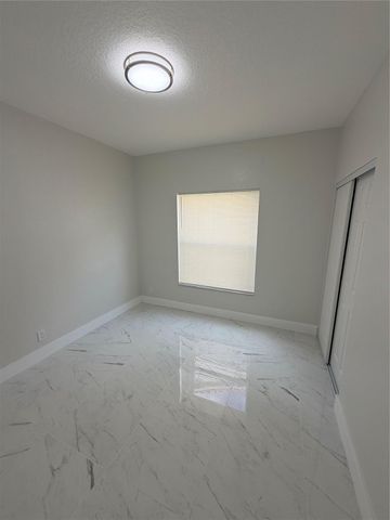 5473 NW 90th Avenue, Sunrise, FL 33351