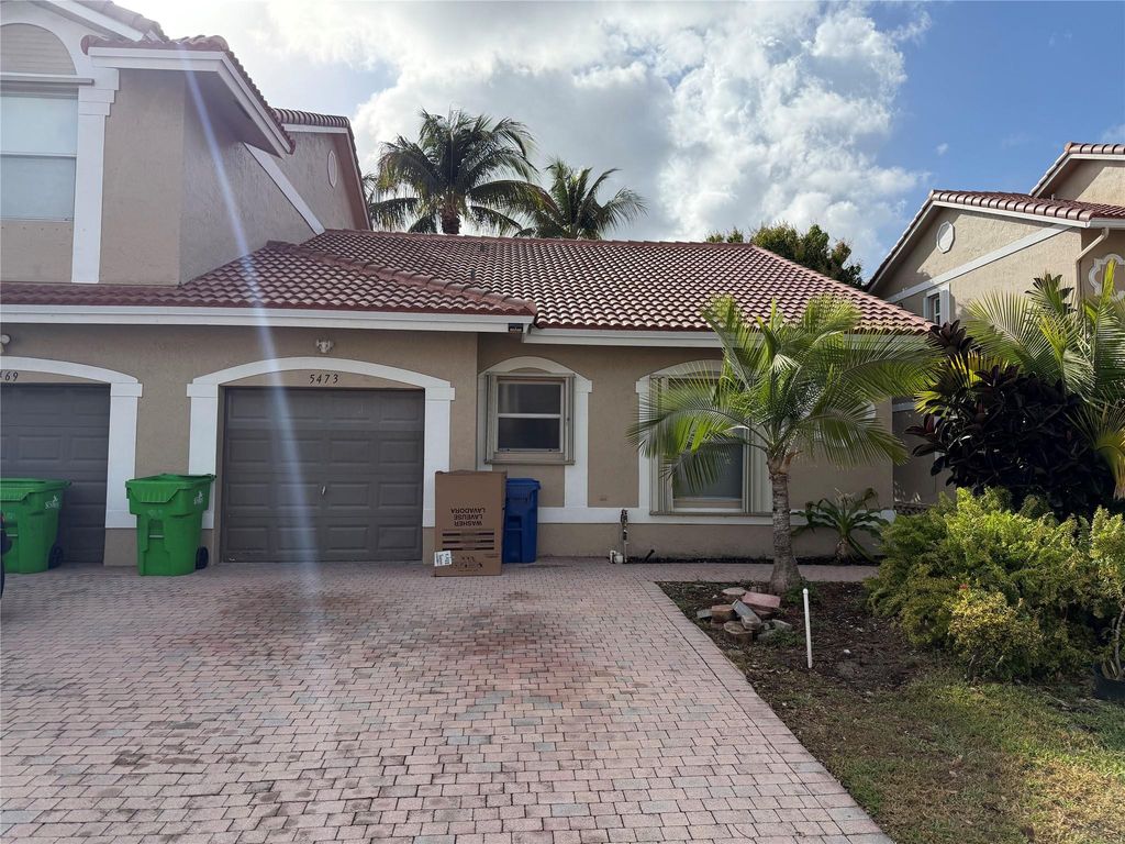 5473 NW 90th Avenue, Sunrise, FL 33351