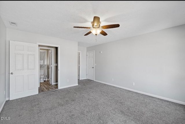 999 Flintwood Road, Fayetteville, NC 28314