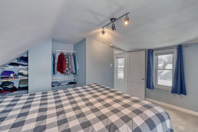 3533 S 44th STREET, Greenfield, WI 53220