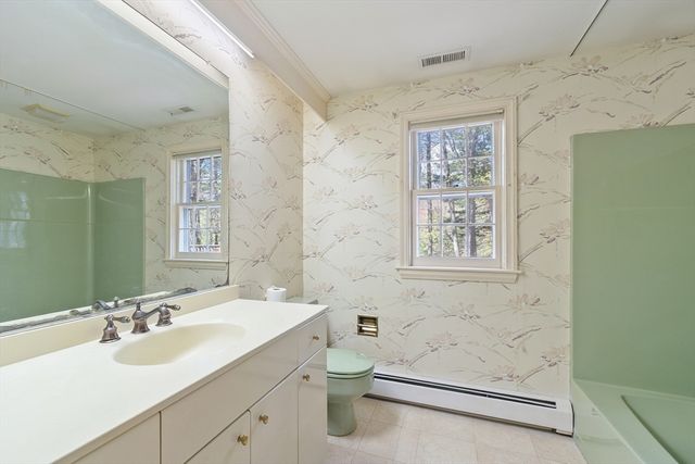 4 Northway, Lynnfield, MA 01940