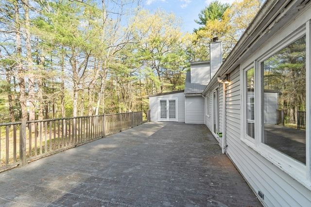4 Northway, Lynnfield, MA 01940