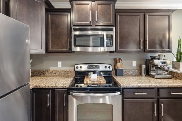 2610 Alex Overlook Way, Clarksville, TN 37043