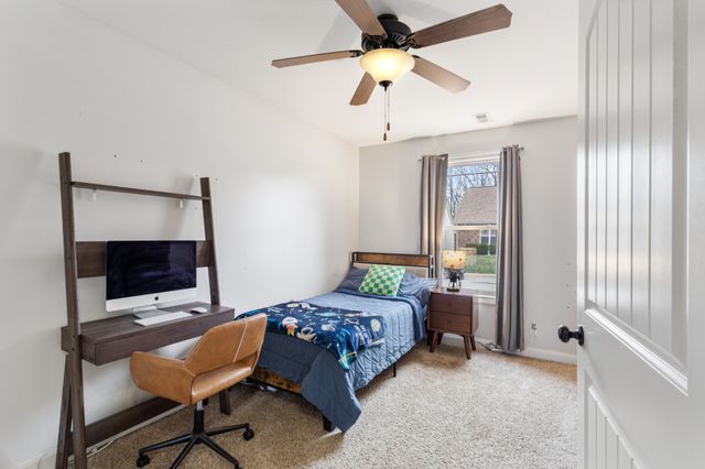 2610 Alex Overlook Way, Clarksville, TN 37043