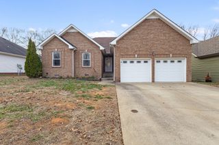 2610 Alex Overlook Way, Clarksville, TN 37043
