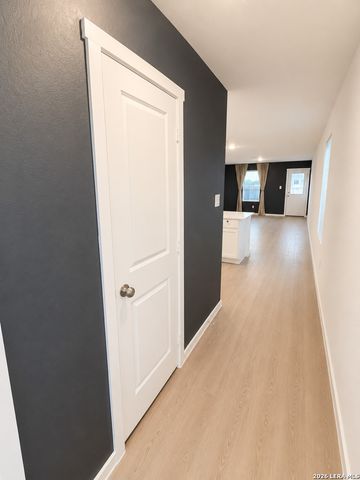 7665 Barcelo Way, San Antonio, TX 78263