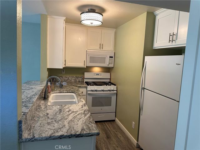 7120 Carlson 260, Canoga Park, CA 91303