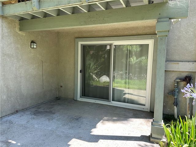 7120 Carlson 260, Canoga Park, CA 91303