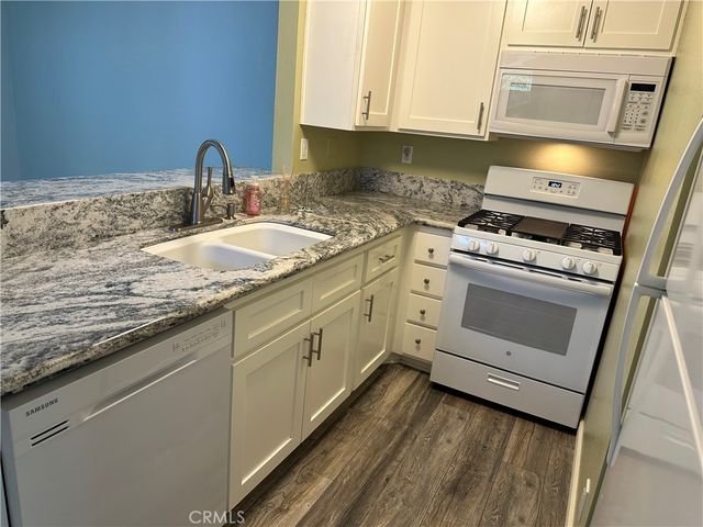 7120 Carlson 260, Canoga Park, CA 91303