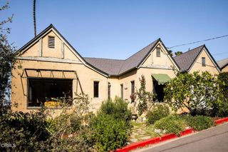 1117 Princeton Drive, Glendale, CA 91205