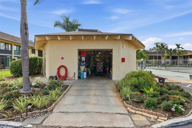 12300 VONN ROAD 10201, Largo, FL 33774