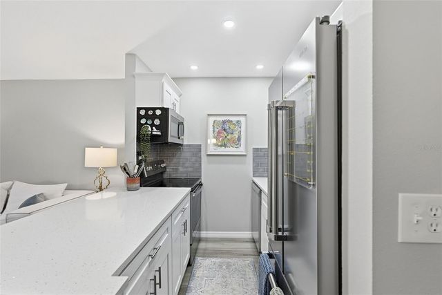 12300 VONN ROAD 10201, Largo, FL 33774