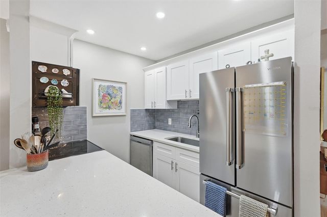 12300 VONN ROAD 10201, Largo, FL 33774