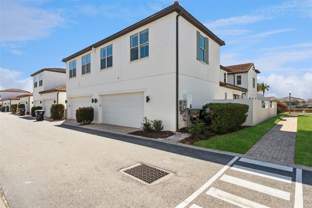 8901 LAKESHORE POINTE DRIVE, Winter Garden, FL 34787