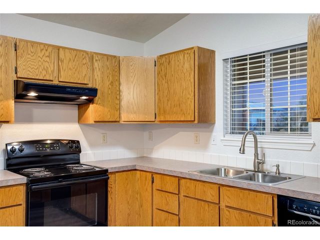 2700 Haven Ct, Evans, CO 80620
