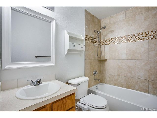 2700 Haven Ct, Evans, CO 80620