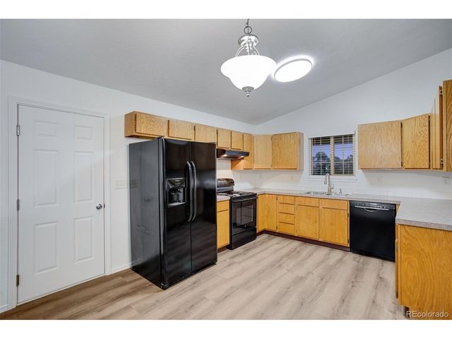 2700 Haven Ct, Evans, CO 80620
