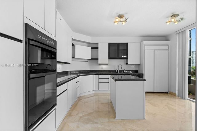 17555 Collins Avenue 406, Sunny Isles Beach, FL 33160