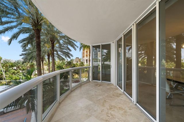 17555 Collins Avenue 406, Sunny Isles Beach, FL 33160