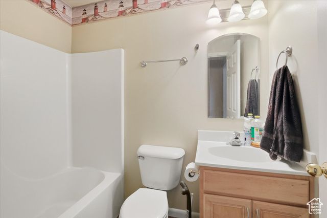 2887 N VIEWCREST CIR, North Logan, UT 84341