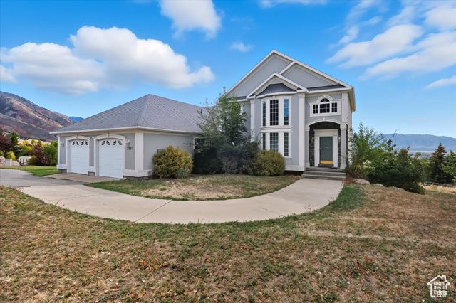 2887 N VIEWCREST CIR, North Logan, UT 84341