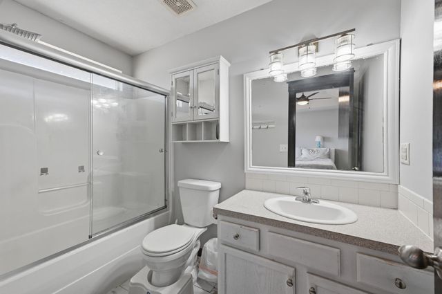 6906 N Wendell, Wichita, KS 67219