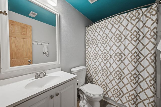 6906 N Wendell, Wichita, KS 67219