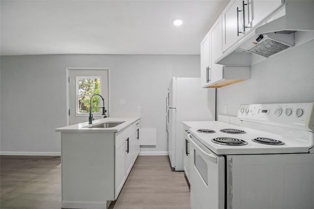 1504 W LINE STREET, Leesburg, FL 34748