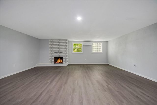 1504 W LINE STREET, Leesburg, FL 34748