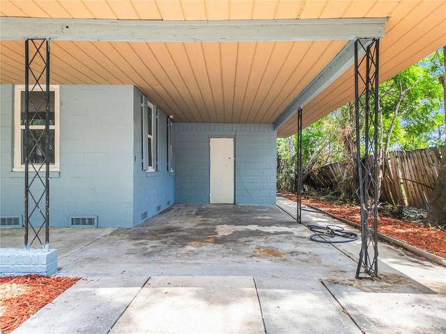 1504 W LINE STREET, Leesburg, FL 34748
