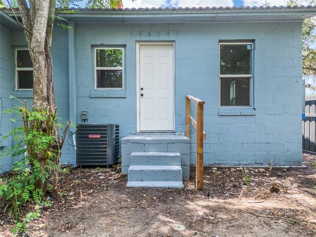 1504 W LINE STREET, Leesburg, FL 34748