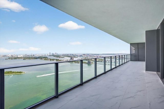 700 NE 24th Street 5202, Miami, FL 33137