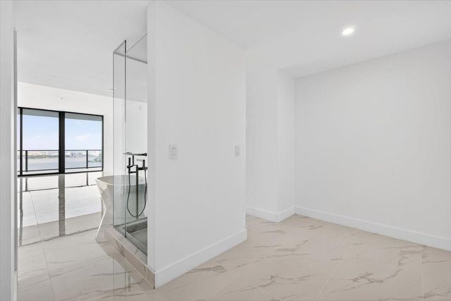 700 NE 24th Street 5202, Miami, FL 33137